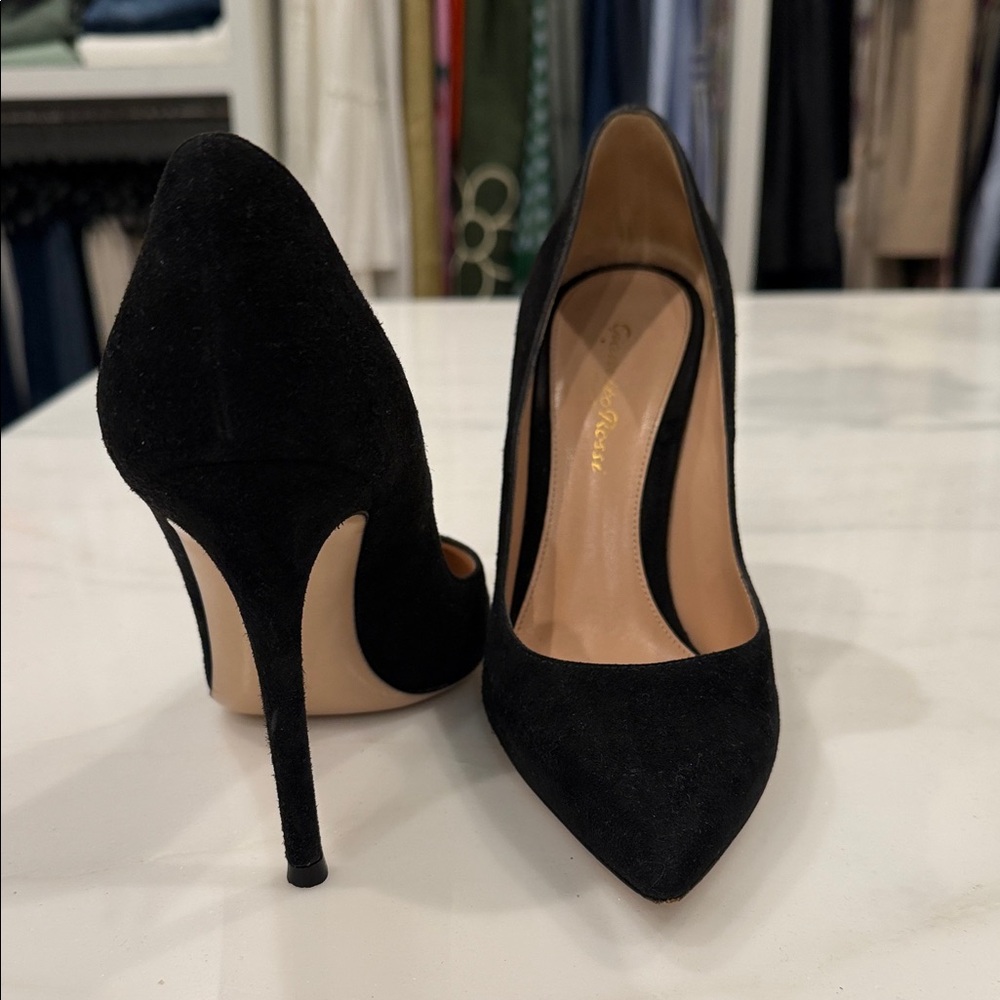 Gianvito Rossi Black Suede Pointed-Toe Stiletto Pumps